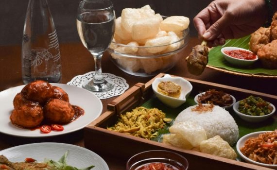 What to Eat at Textile Centre: Best Spots Worth Your Time